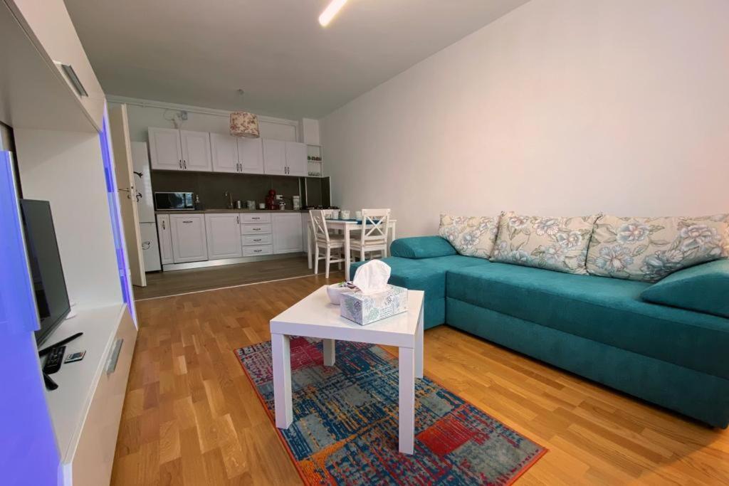 Апартаменты Apartament Smiley Сигишоара Экстерьер фото